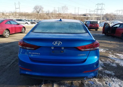 2017 Hyundai Elantra Limited z USA, uszkodzony, nr VIN KMHD84LF2HU301032